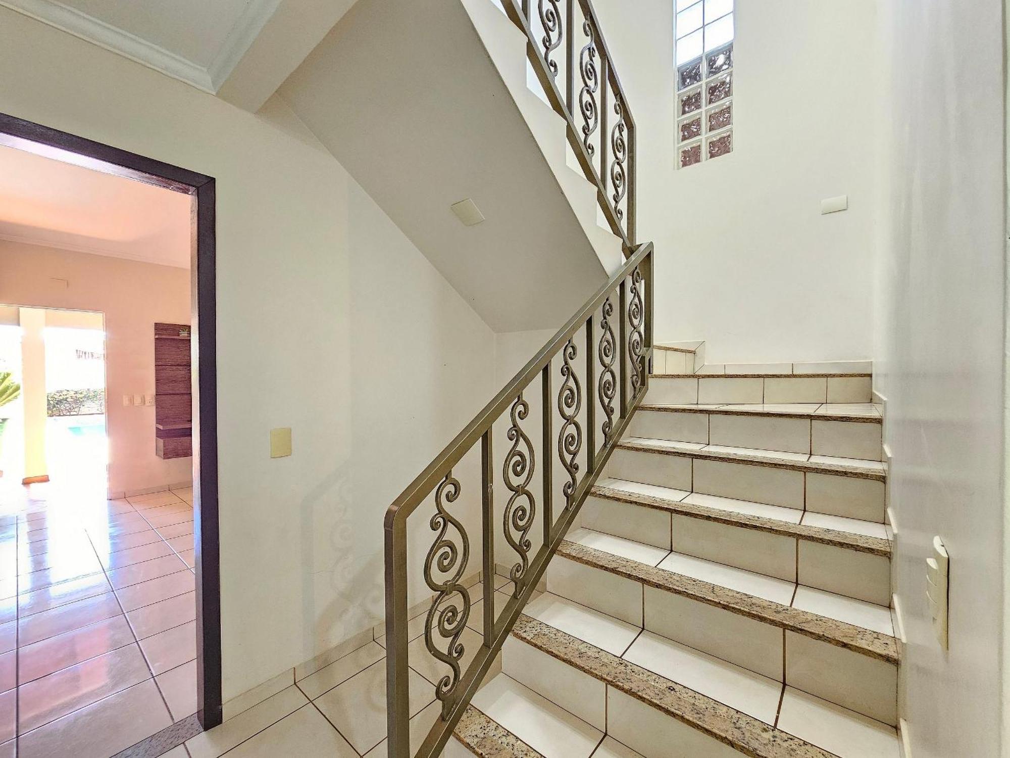 Linda Casa 5 Quartos Prox A Av Cataratas E Centro